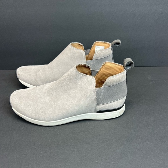 Vionic CECE Light Grey women’s Sneakers US Size 10 Euro 42 - Picture 2 of 10